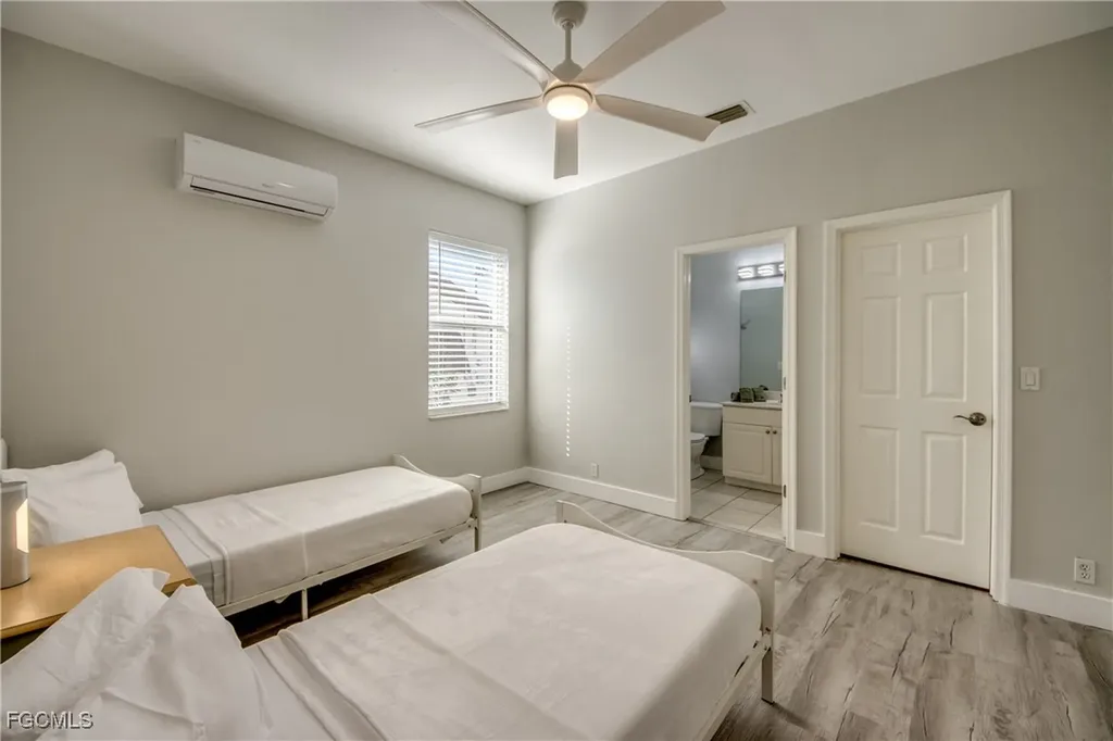 5219 SW 11th Place Cape Coral FL 33914