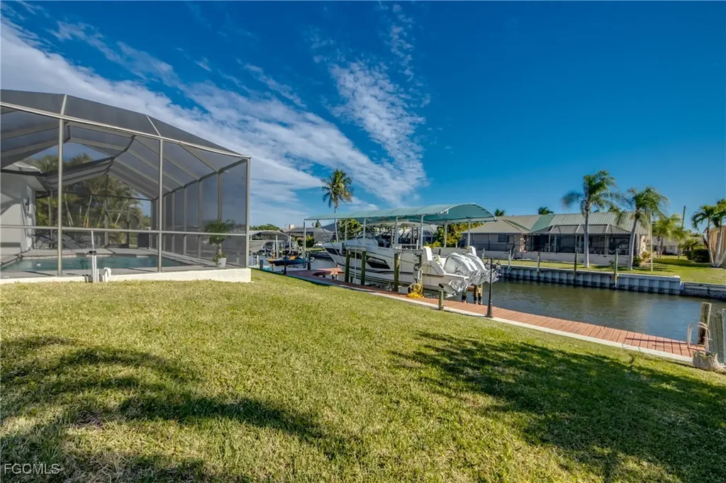 5219 SW 11th Place Cape Coral FL 33914