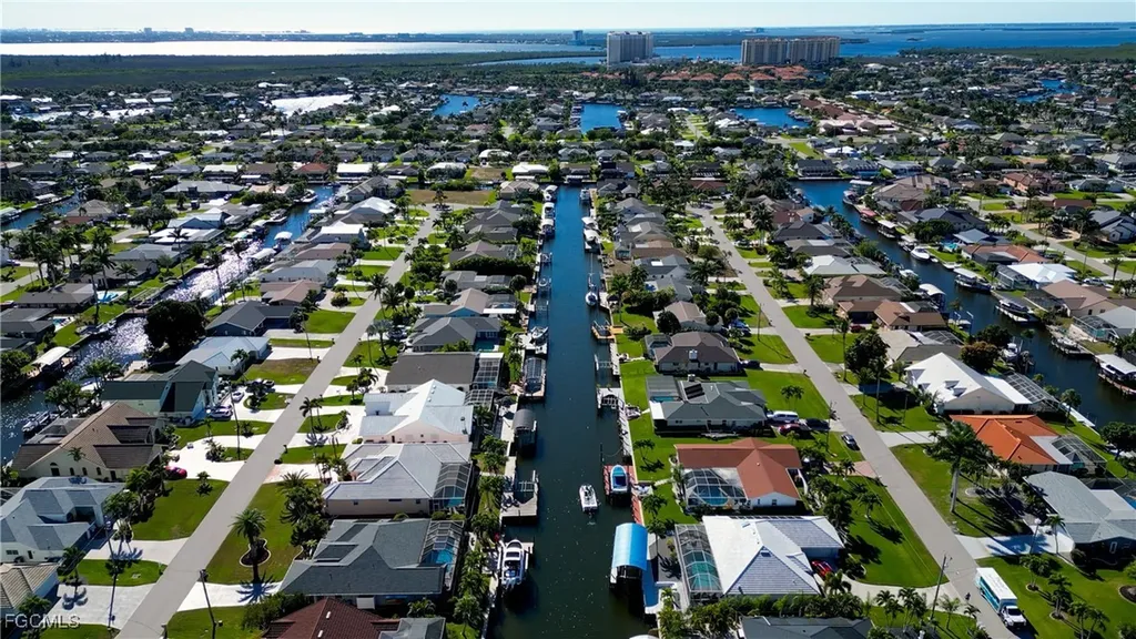 5219 SW 11th Place Cape Coral FL 33914