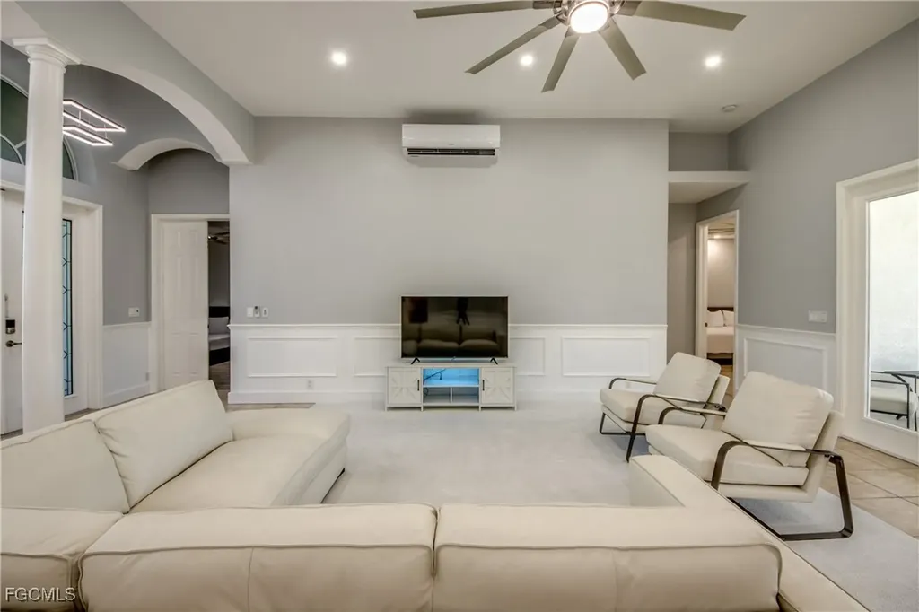 5219 SW 11th Place Cape Coral FL 33914