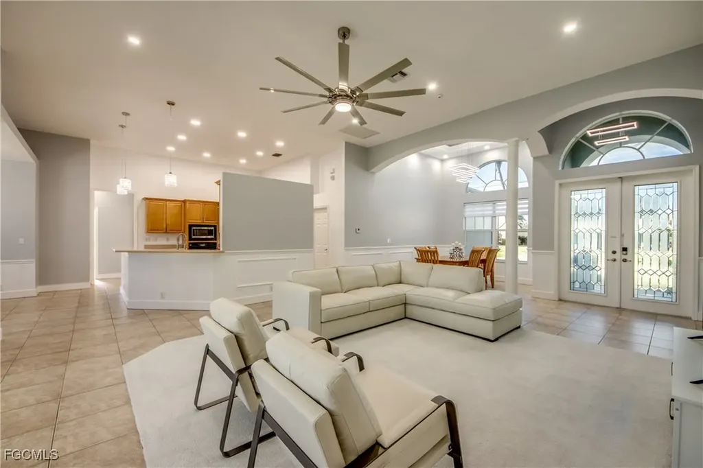 5219 SW 11th Place Cape Coral FL 33914