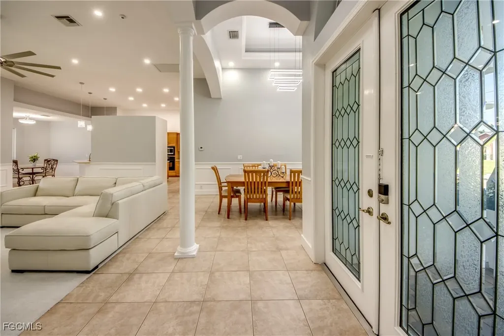 5219 SW 11th Place Cape Coral FL 33914