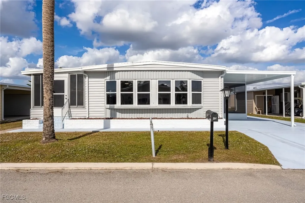 479 Nicklaus Boulevard North Fort Myers FL 33903