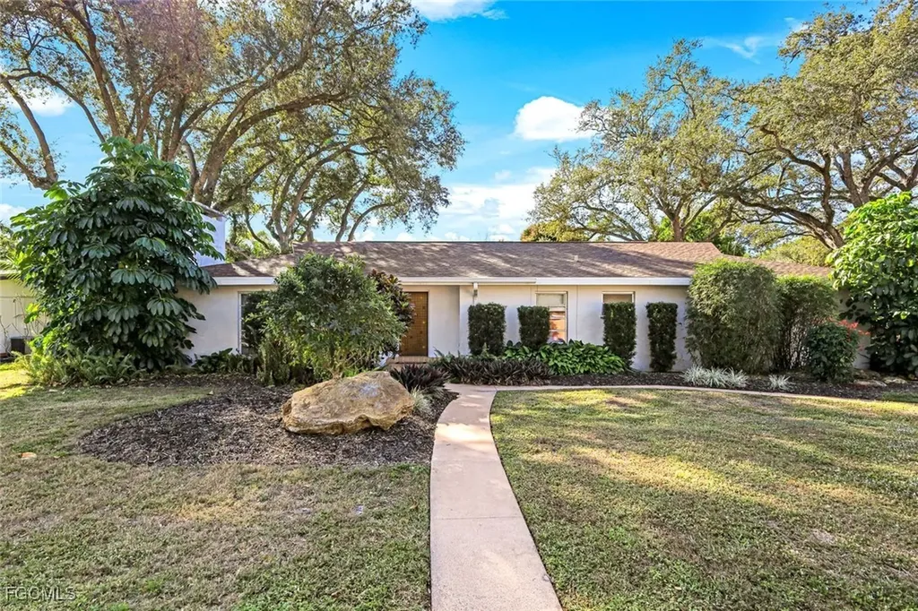 1334 Vesper Drive Fort Myers FL 33901