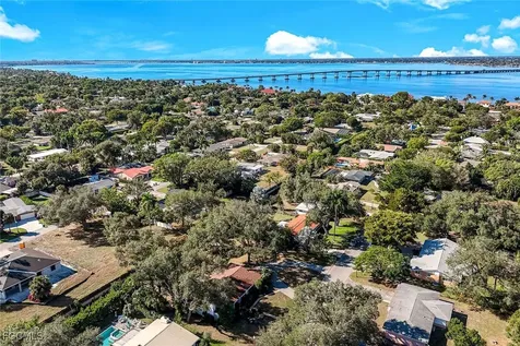 1334 Vesper Drive Fort Myers FL 33901