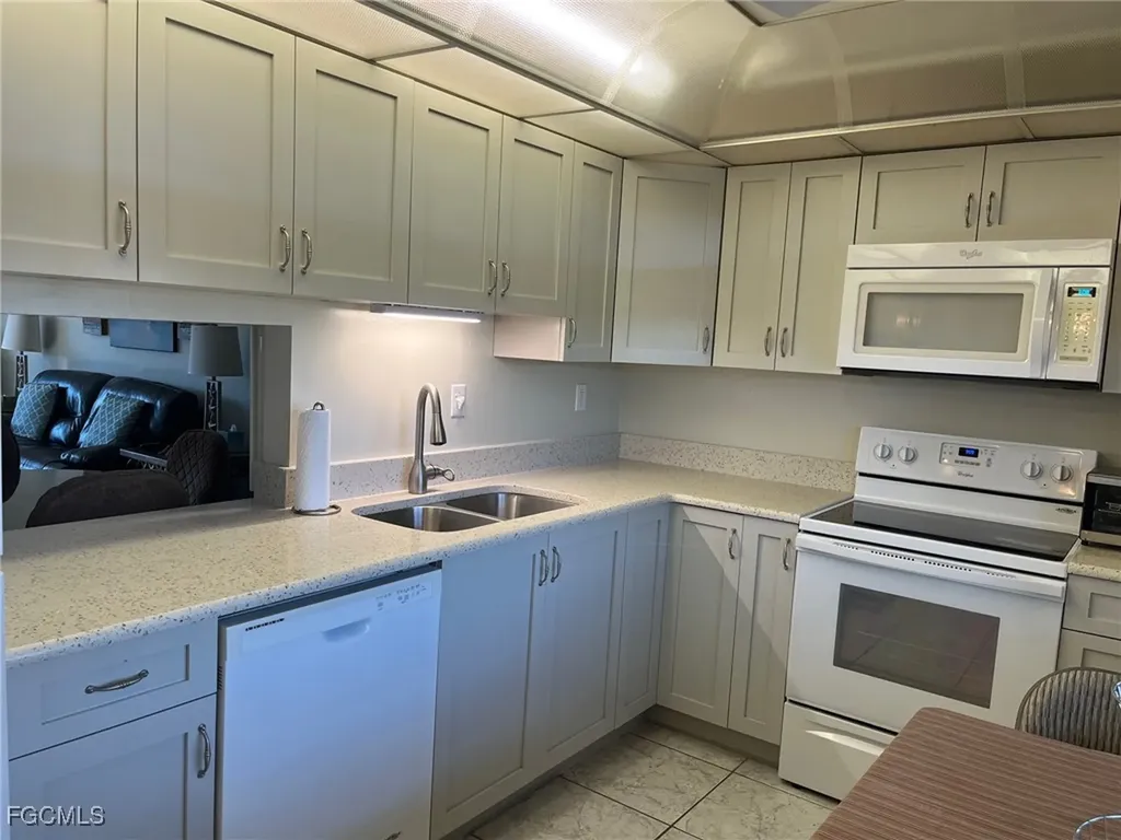 6102 Augusta Drive Fort Myers FL 33907