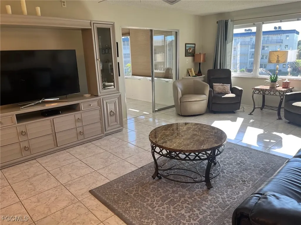 6102 Augusta Drive Fort Myers FL 33907