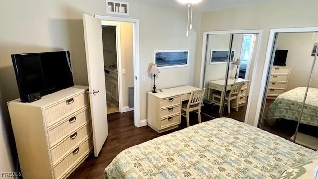 5520 Colonial Road North Fort Myers FL 33917