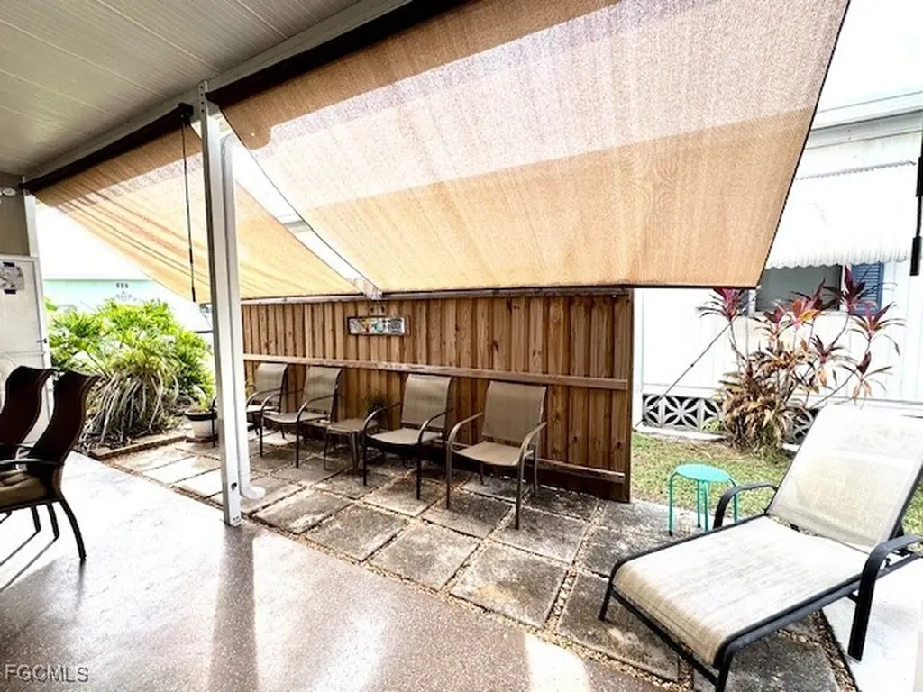 5520 Colonial Road North Fort Myers FL 33917