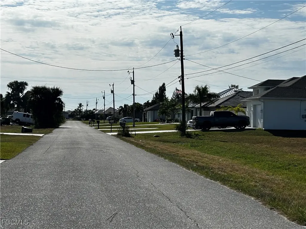 2345 NW 37th Place Cape Coral FL 33993