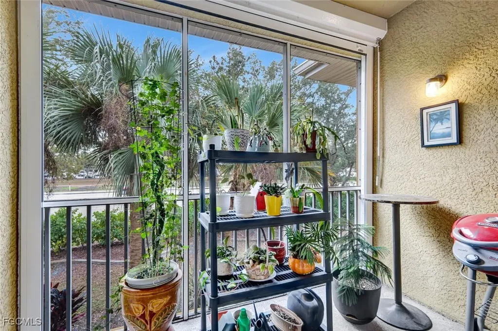 950 Hancock Creek South Boulevard Cape Coral FL 33909