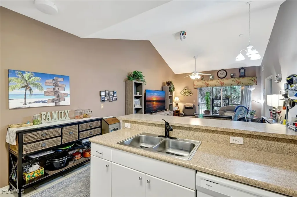 950 Hancock Creek South Boulevard Cape Coral FL 33909