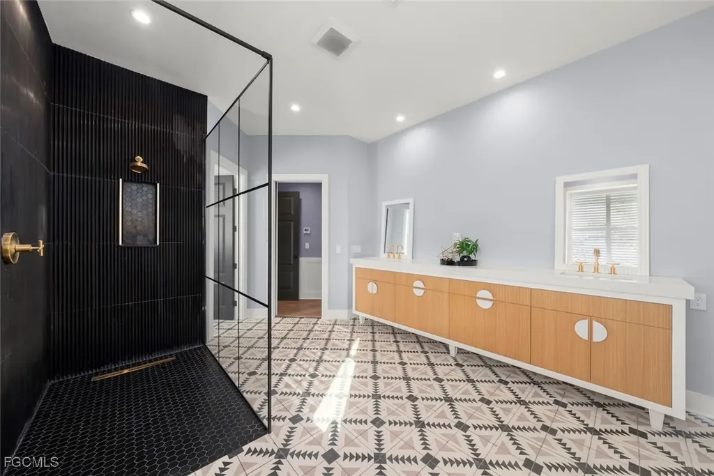 6401 Pine Avenue Sanibel FL 33957