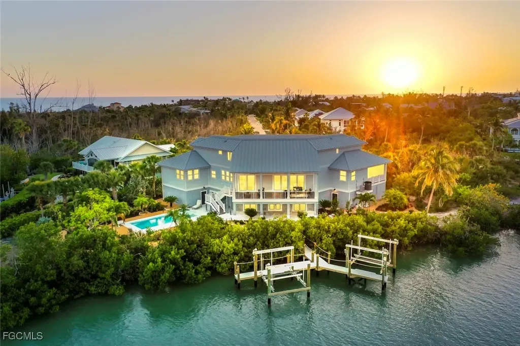 6401 Pine Avenue Sanibel FL 33957