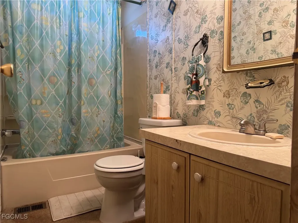 234 Lamplighter Lane North Fort Myers FL 33917