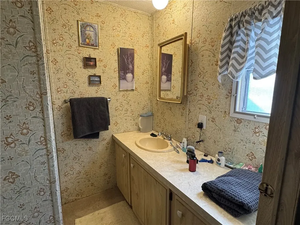 234 Lamplighter Lane North Fort Myers FL 33917