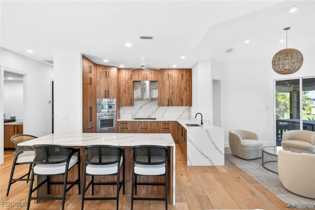 9008 Mockingbird Drive Sanibel FL 33957