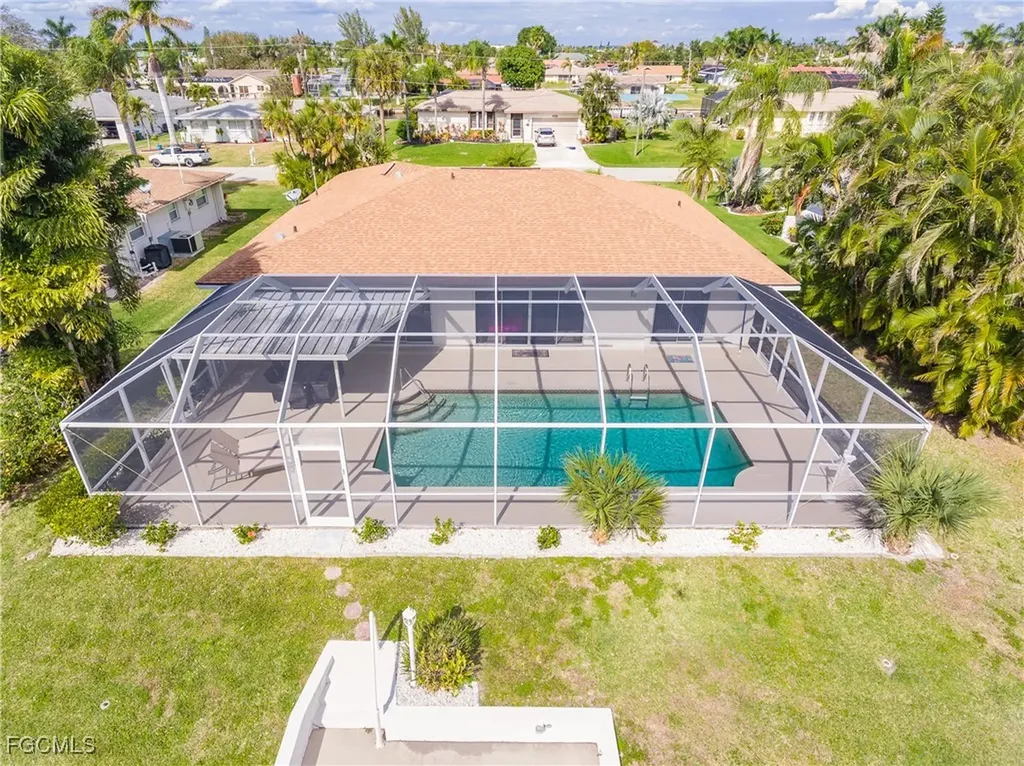 1424 Windsor Court Cape Coral FL 33904