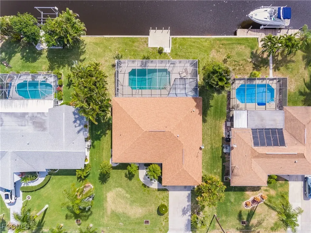 1424 Windsor Court Cape Coral FL 33904