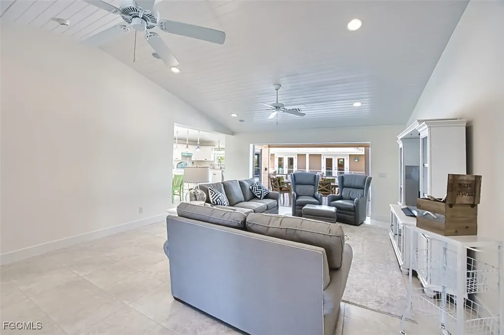 1233 Middle Gulf Drive Sanibel FL 33957