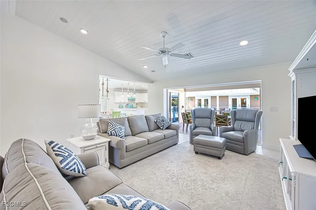 1233 Middle Gulf Drive Sanibel FL 33957