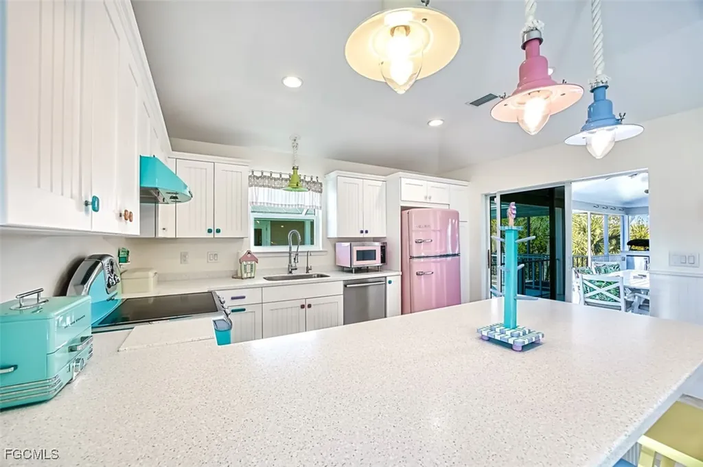 1233 Middle Gulf Drive Sanibel FL 33957