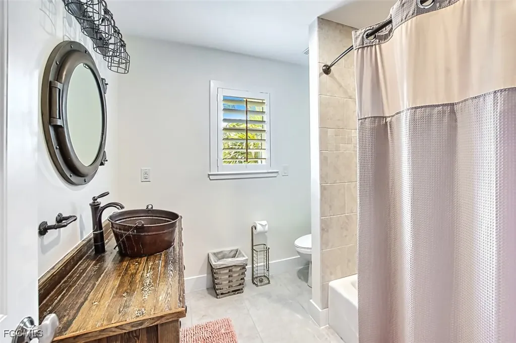 1233 Middle Gulf Drive Sanibel FL 33957
