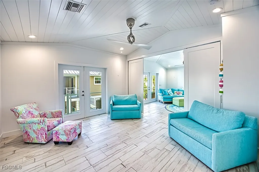 1233 Middle Gulf Drive Sanibel FL 33957