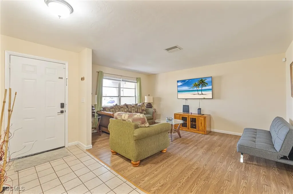 1628 Country Club Boulevard Cape Coral FL 33990