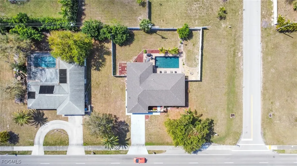 1628 Country Club Boulevard Cape Coral FL 33990