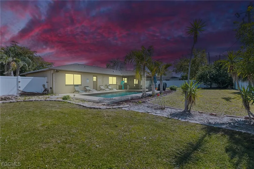 1628 Country Club Boulevard Cape Coral FL 33990