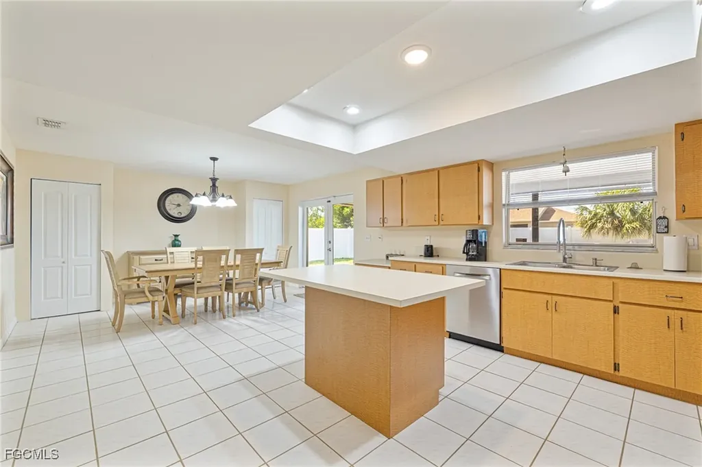 1628 Country Club Boulevard Cape Coral FL 33990