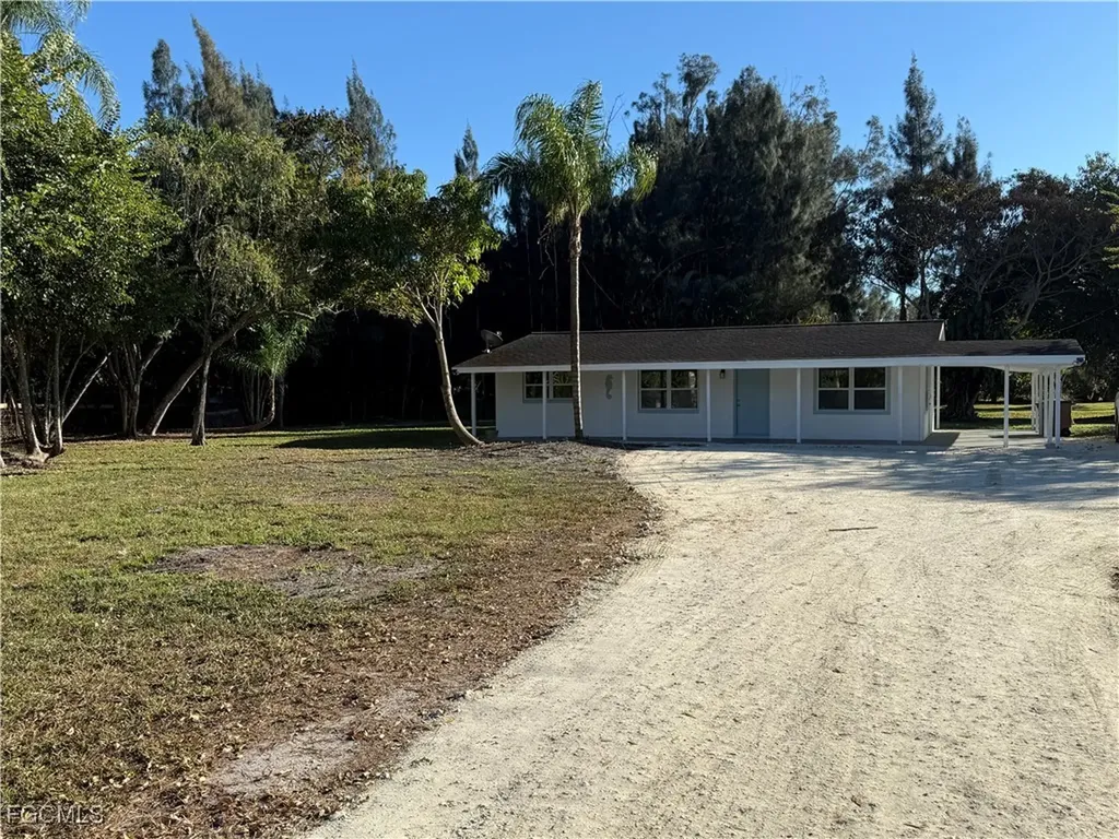 17770 Palm Beach Boulevard Alva FL 33920