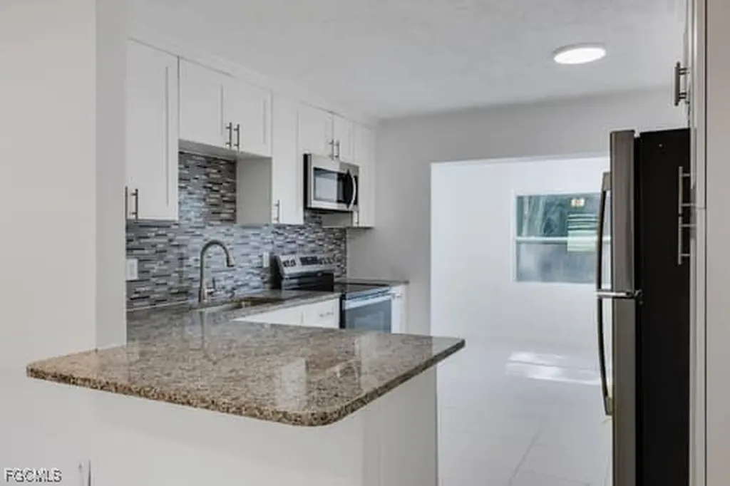 17770 Palm Beach Boulevard Alva FL 33920