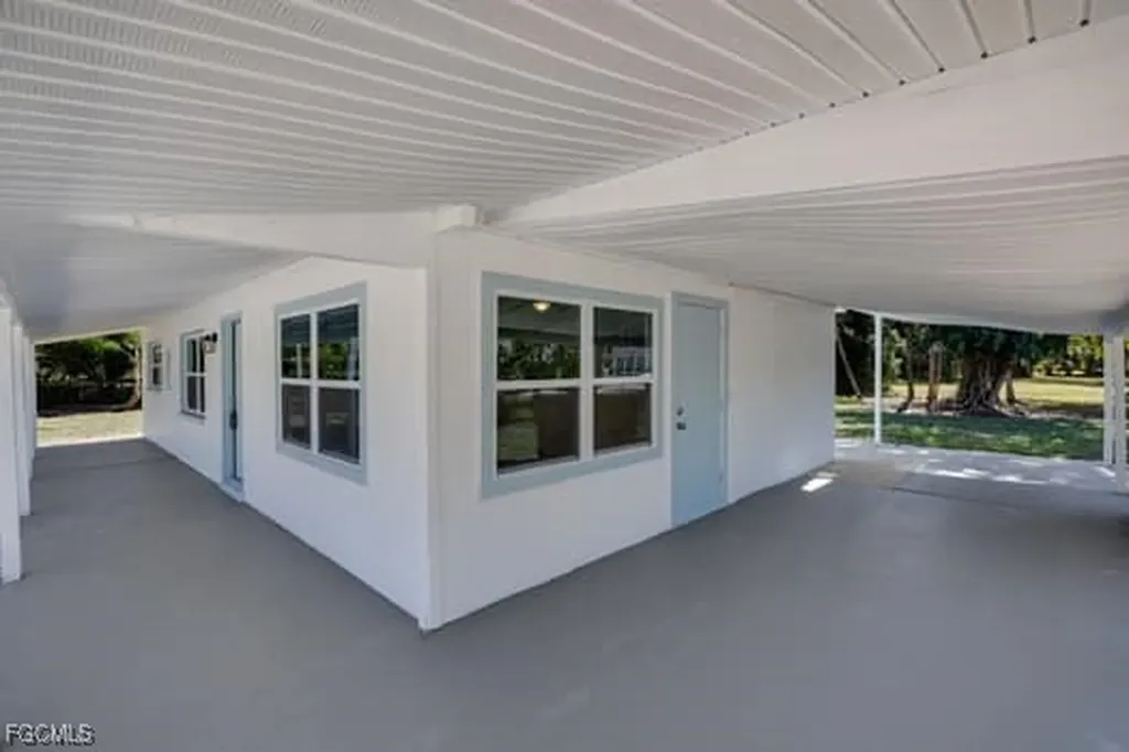 17770 Palm Beach Boulevard Alva FL 33920