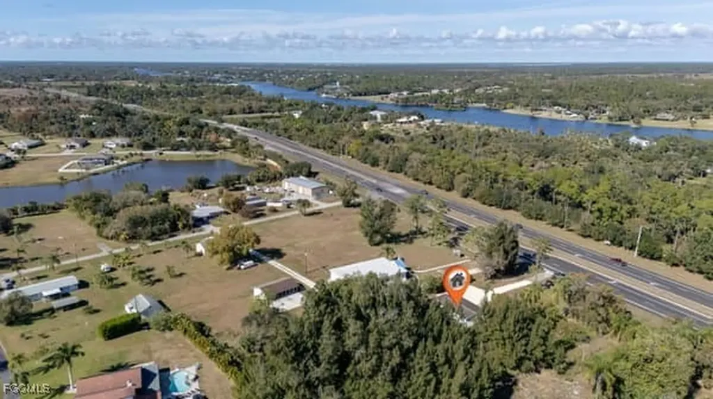 17770 Palm Beach Boulevard Alva FL 33920