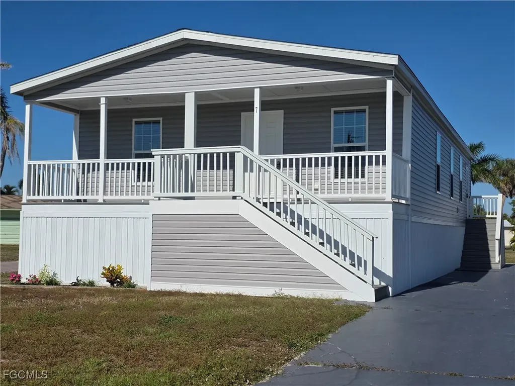 7 Birch Boulevard Fort Myers FL 33908