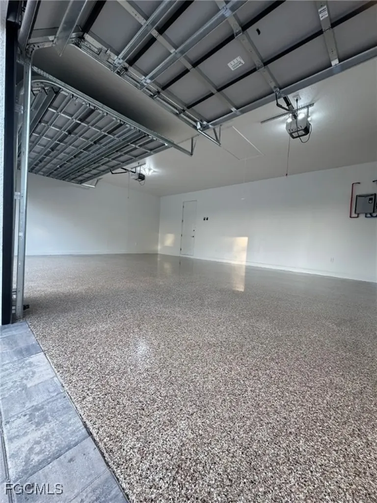 907 SW 15th Place Cape Coral FL 33991