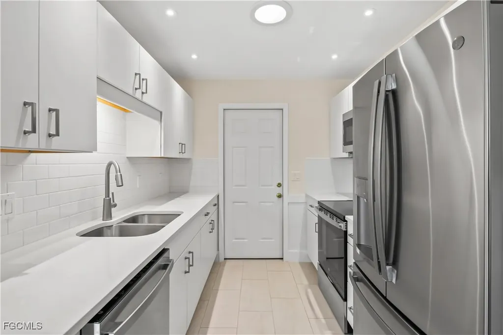 2781 Bruce Street Matlacha FL 33993