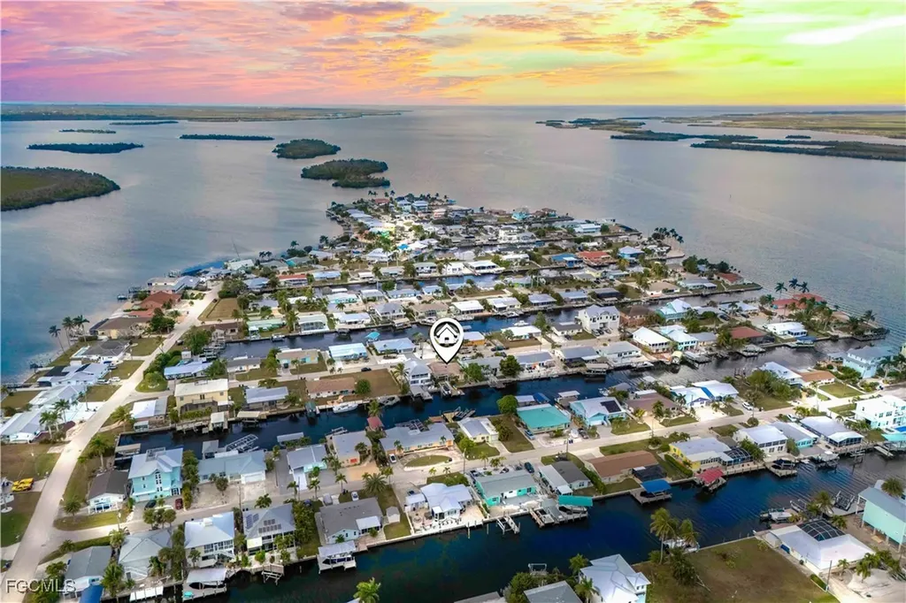 2781 Bruce Street Matlacha FL 33993