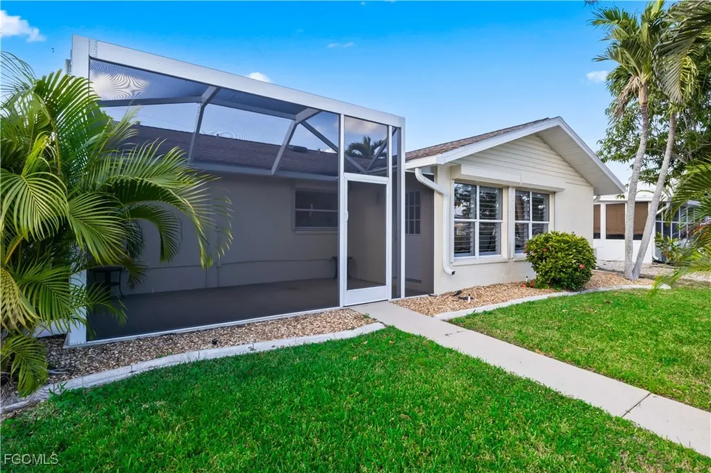 2781 Bruce Street Matlacha FL 33993