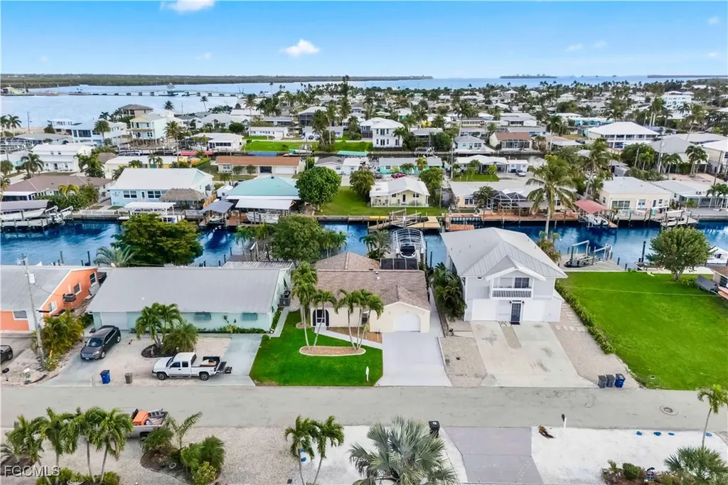 2781 Bruce Street Matlacha FL 33993