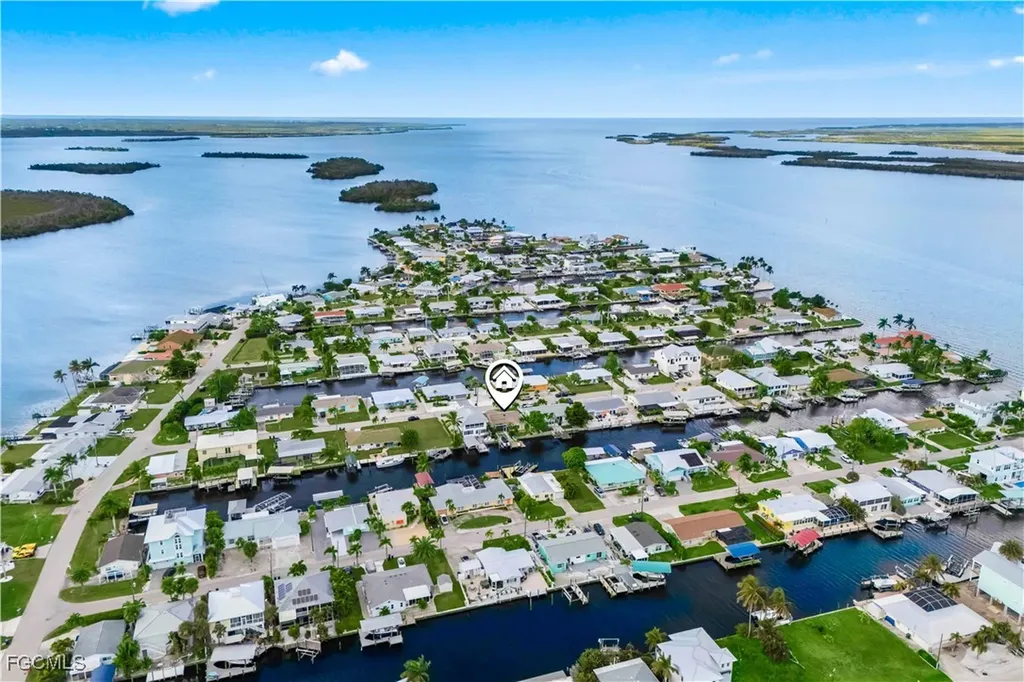 2781 Bruce Street Matlacha FL 33993
