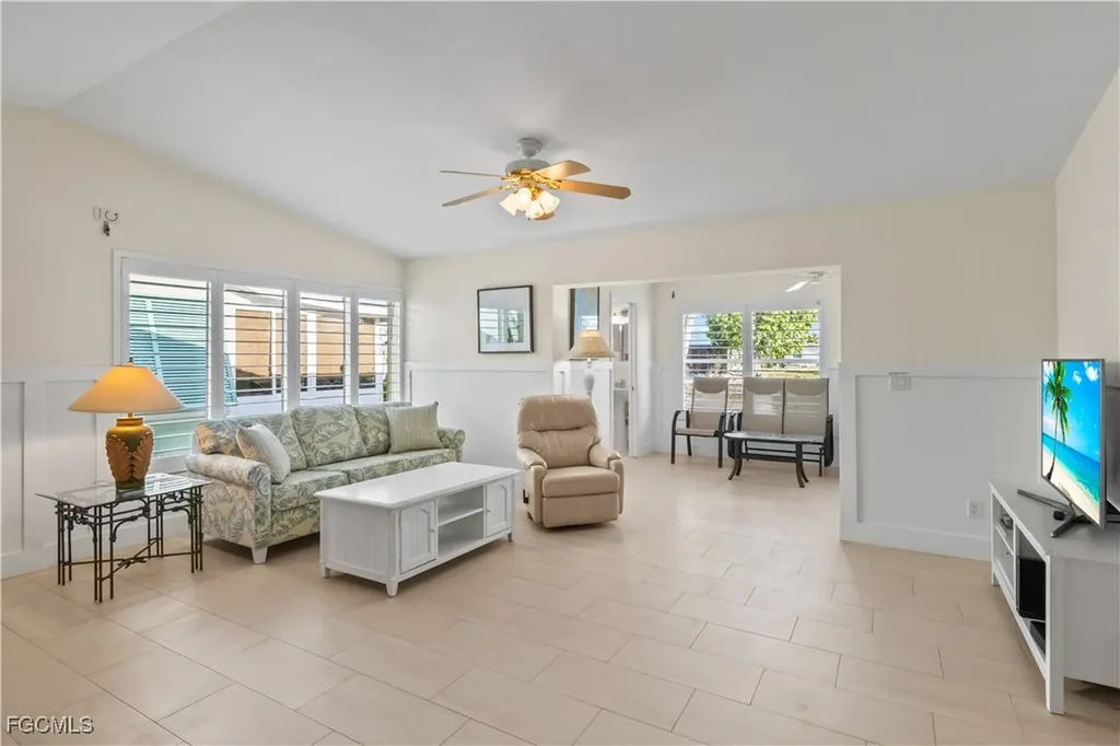 2781 Bruce Street Matlacha FL 33993