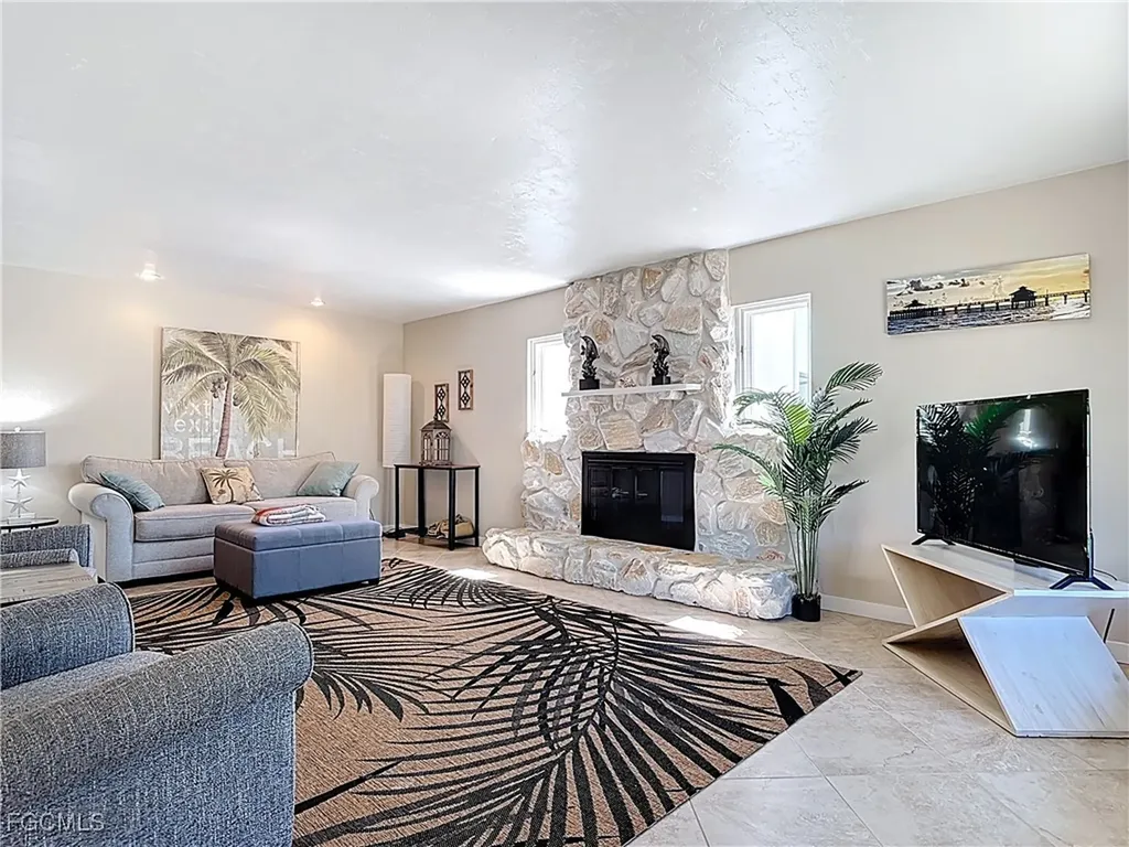 11481 Rebecca Circle Fort Myers Beach FL 33931