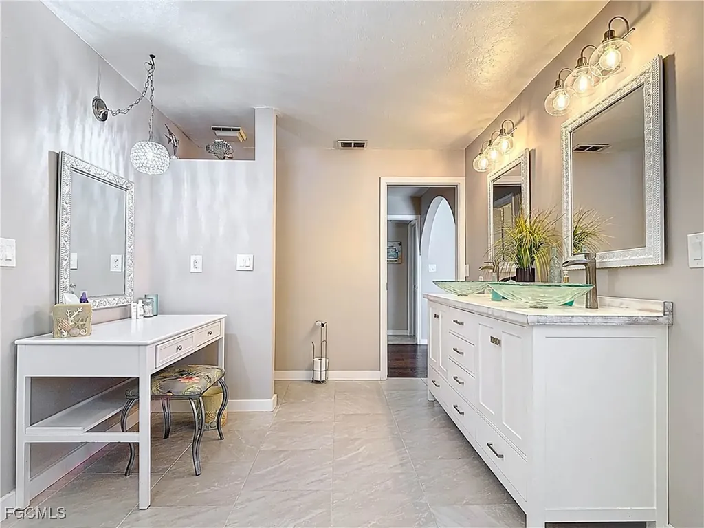 11481 Rebecca Circle Fort Myers Beach FL 33931