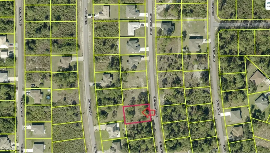 518 Cottonwood Avenue S Lehigh Acres FL 33974