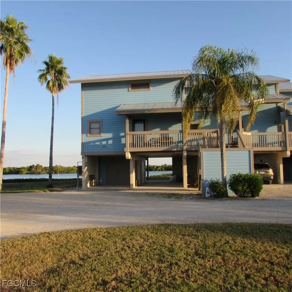5371 Blue Crab Circle Bokeelia FL 33922