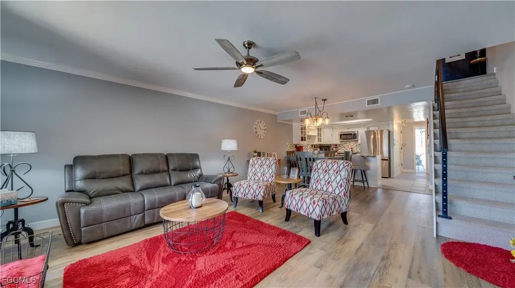 1102 SE 39th Terrace Cape Coral FL 33904