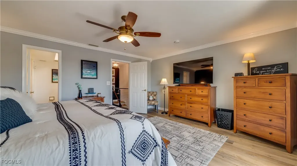 1102 SE 39th Terrace Cape Coral FL 33904